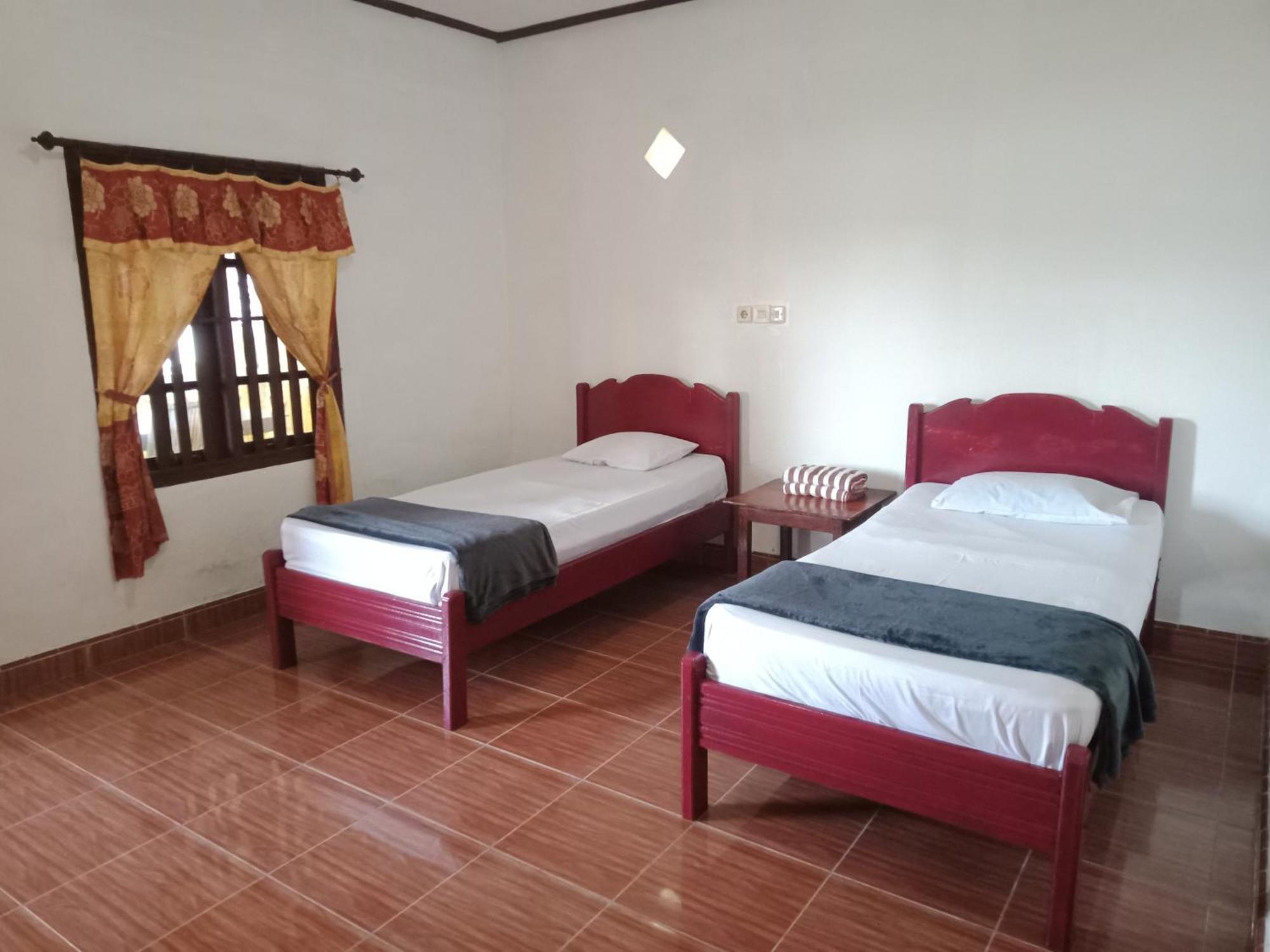 Harus Damai Inn Lagudri Ngoại thất bức ảnh